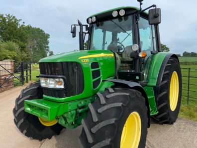 John Deere 6330