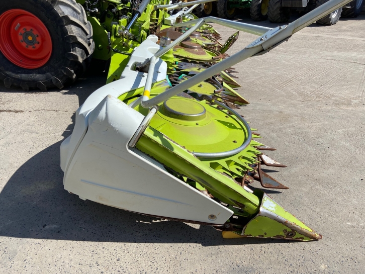 Claas Orbis 900 12 row maize header