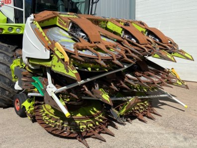 Claas Orbis 900 12 row maize header