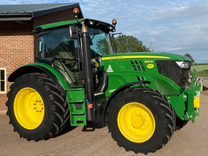 John Deere 6130R