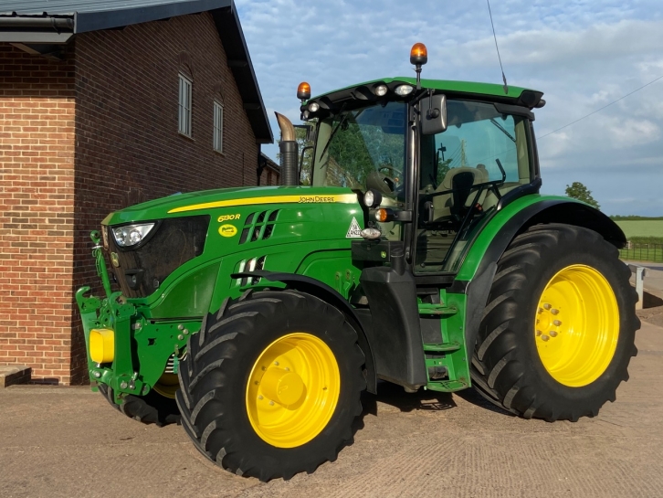 John Deere 6130R