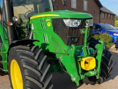 John Deere 6130R