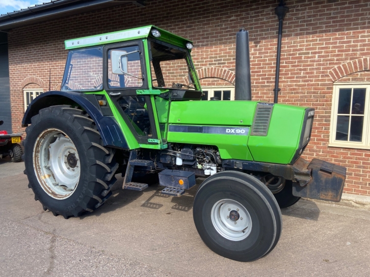 Deutz DX90