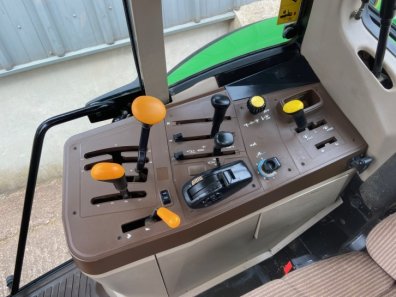 John Deere 6320SE