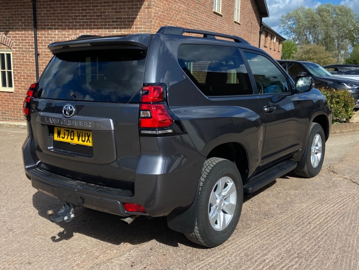 Toyota Landcruiser Commercial Active 2.8 diesel