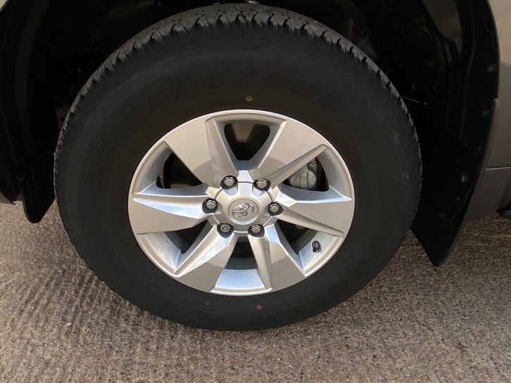 Toyota Landcruiser Commercial Active 2.8 diesel