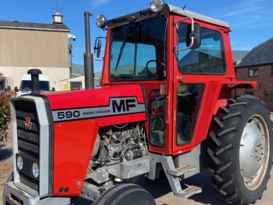 Massey Ferguson 590