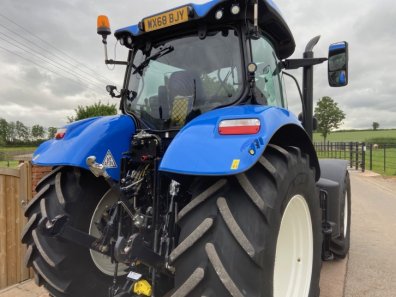 New Holland T7.210