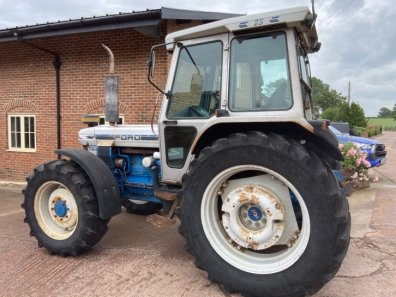 Ford 7810 III Silver Jubilee