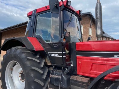 Case International 1455XL