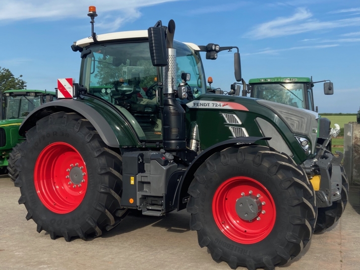 Fendt 724 Profi-Plus