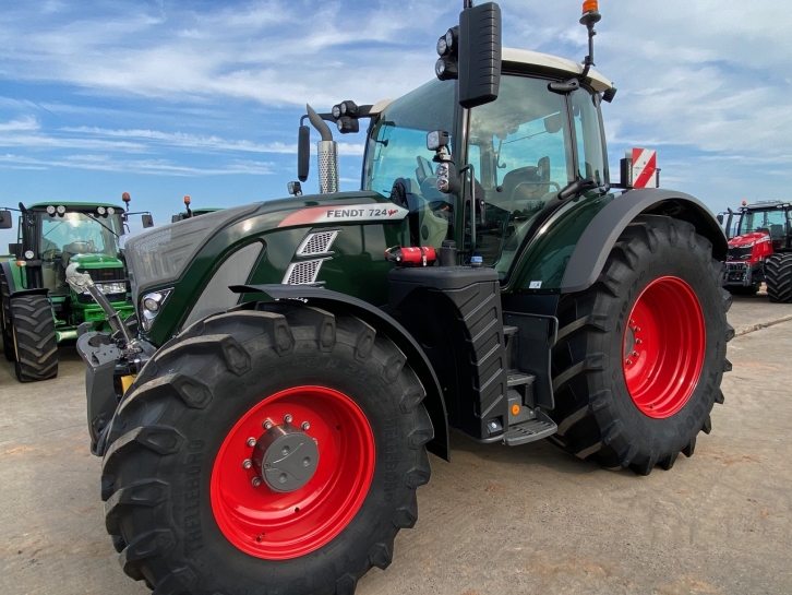 Fendt 724 Profi-Plus
