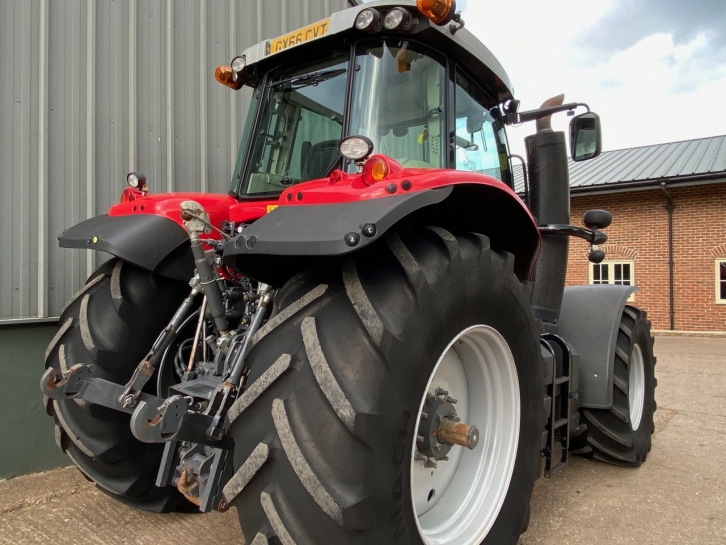 Massey Ferguson 7726 Exclusive