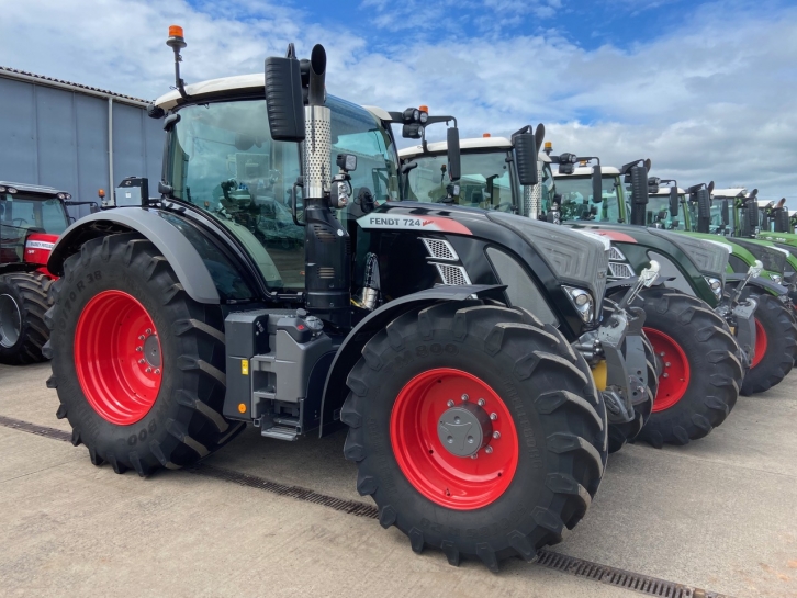 Fendt 724 Profi-Plus