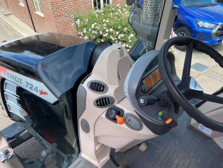 Fendt 724 Profi-Plus