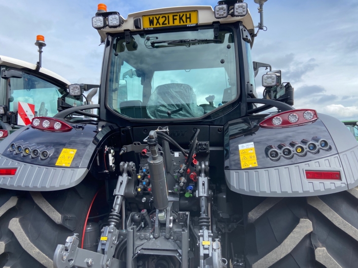 Fendt 724 Profi-Plus
