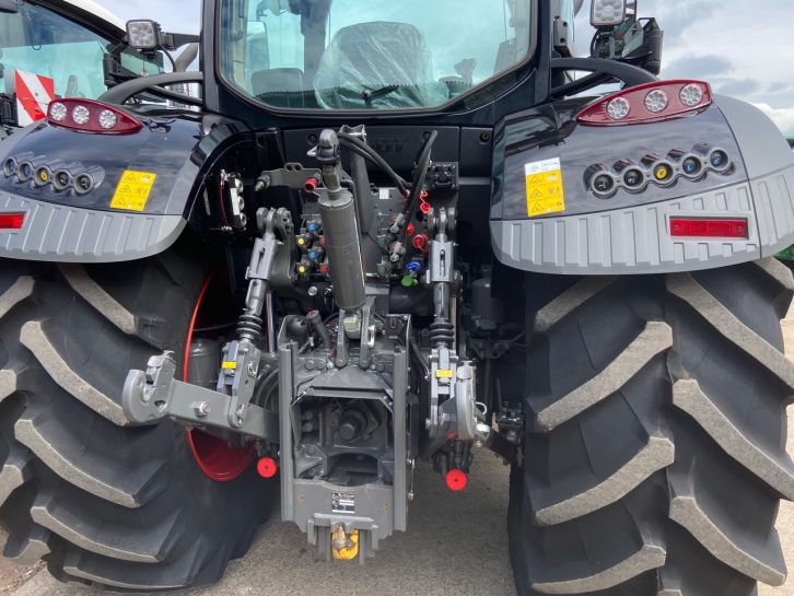 Fendt 724 Profi-Plus