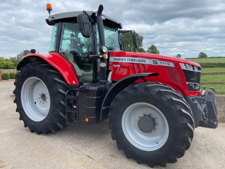 Massey Ferguson 7719S Exclusive