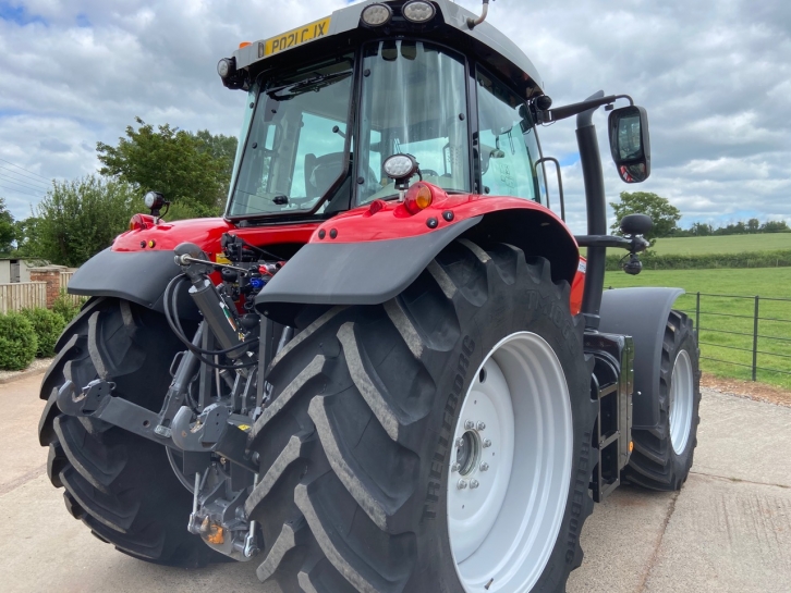 Massey Ferguson 7719S Exclusive