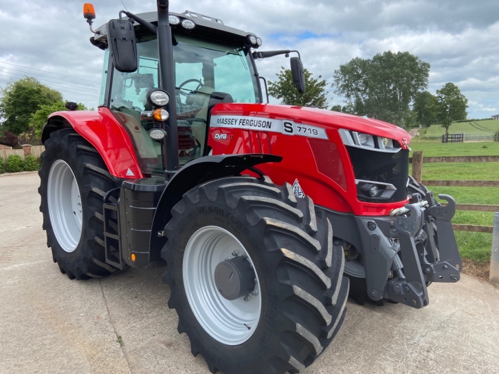 Massey Ferguson 7719S Exclusive