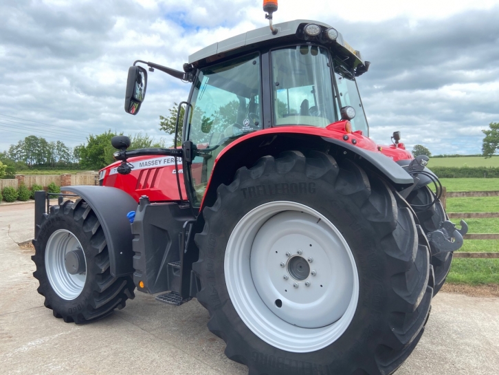 Massey Ferguson 7719S Exclusive
