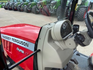 Massey Ferguson 7719S Exclusive