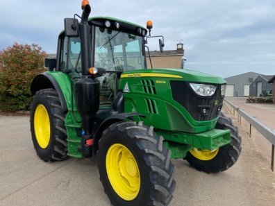 John Deere 6120M