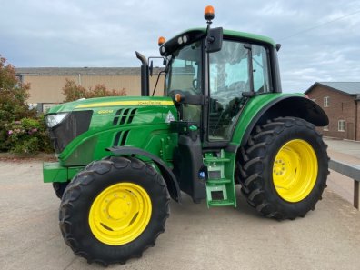 John Deere 6120M