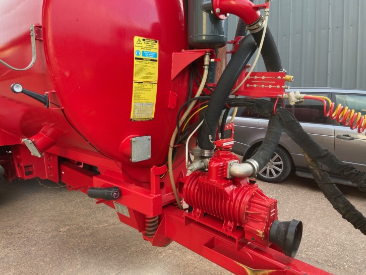 Redrock 3500 gallon tanker