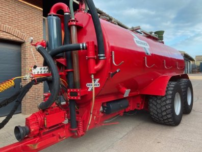 Redrock 3500 gallon tanker