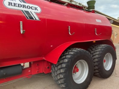 Redrock 3500 gallon tanker