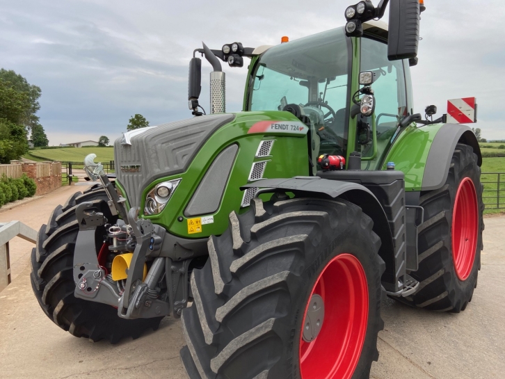 Fendt 724 Profi-Plus