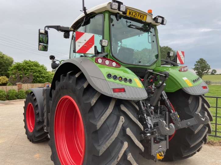 Fendt 724 Profi-Plus