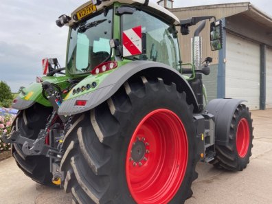 Fendt 724 Profi-Plus