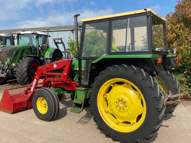 John Deere 1640