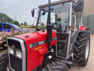Massey Ferguson 352