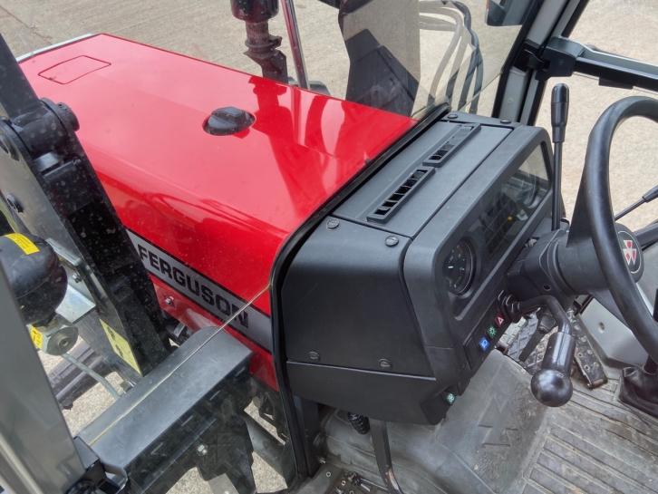 Massey Ferguson 372