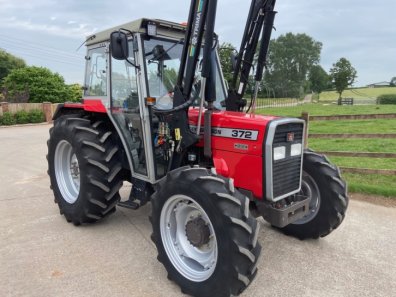 Massey Ferguson 372