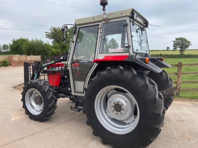 Massey Ferguson 372