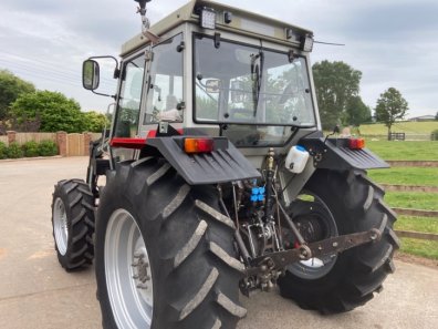 Massey Ferguson 372
