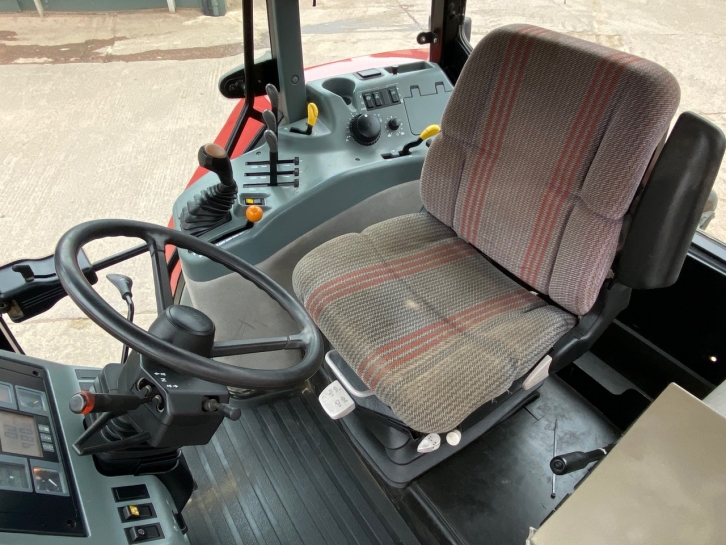 Case MX 135