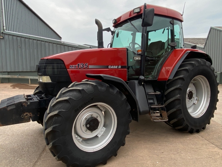 Case MX 135