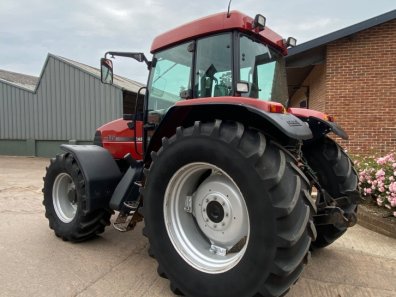 Case MX 135