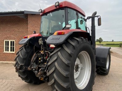 Case MX 135