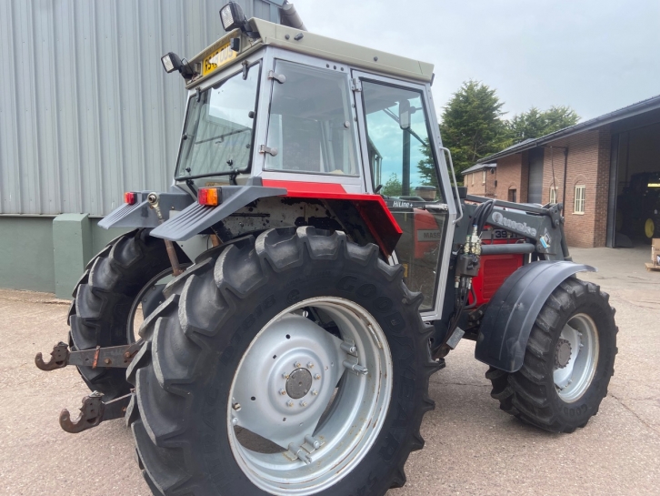 Massey Ferguson 390T