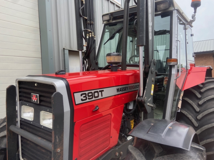 Massey Ferguson 390T