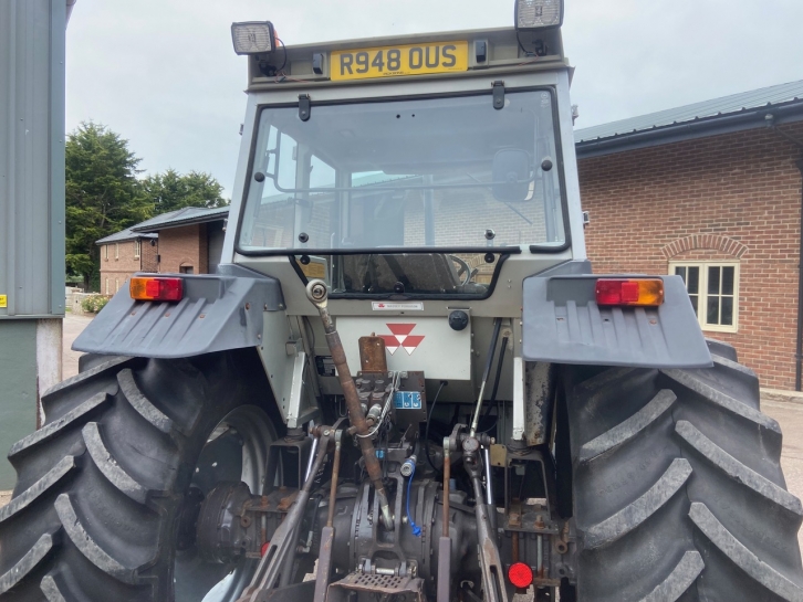 Massey Ferguson 390T