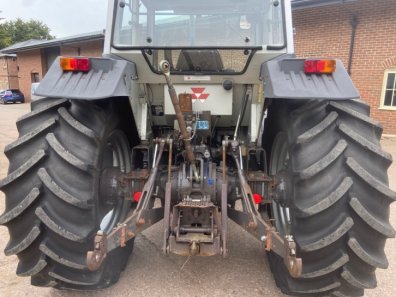 Massey Ferguson 390T