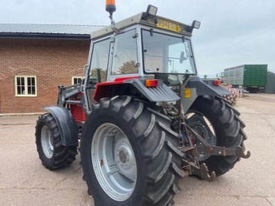 Massey Ferguson 390T