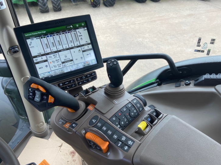John Deere 6155R Ultimate